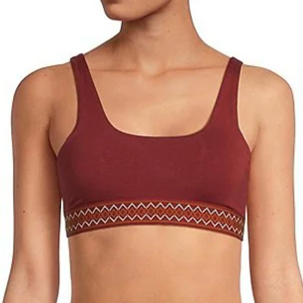 UGG Red Sports Bra Seamless Comfort
